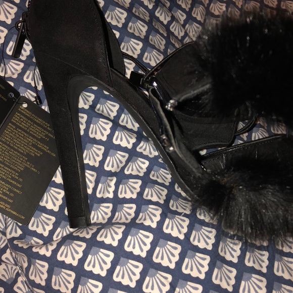 Heels - Picture 2 of 2